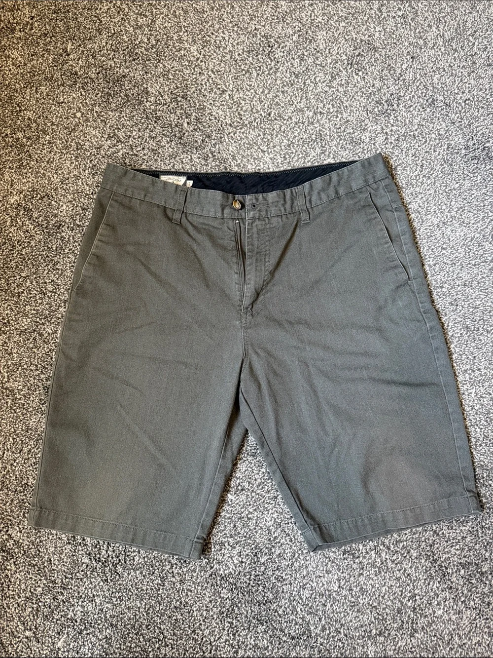 Volcom Men's Gray Green Flat-Front Shorts